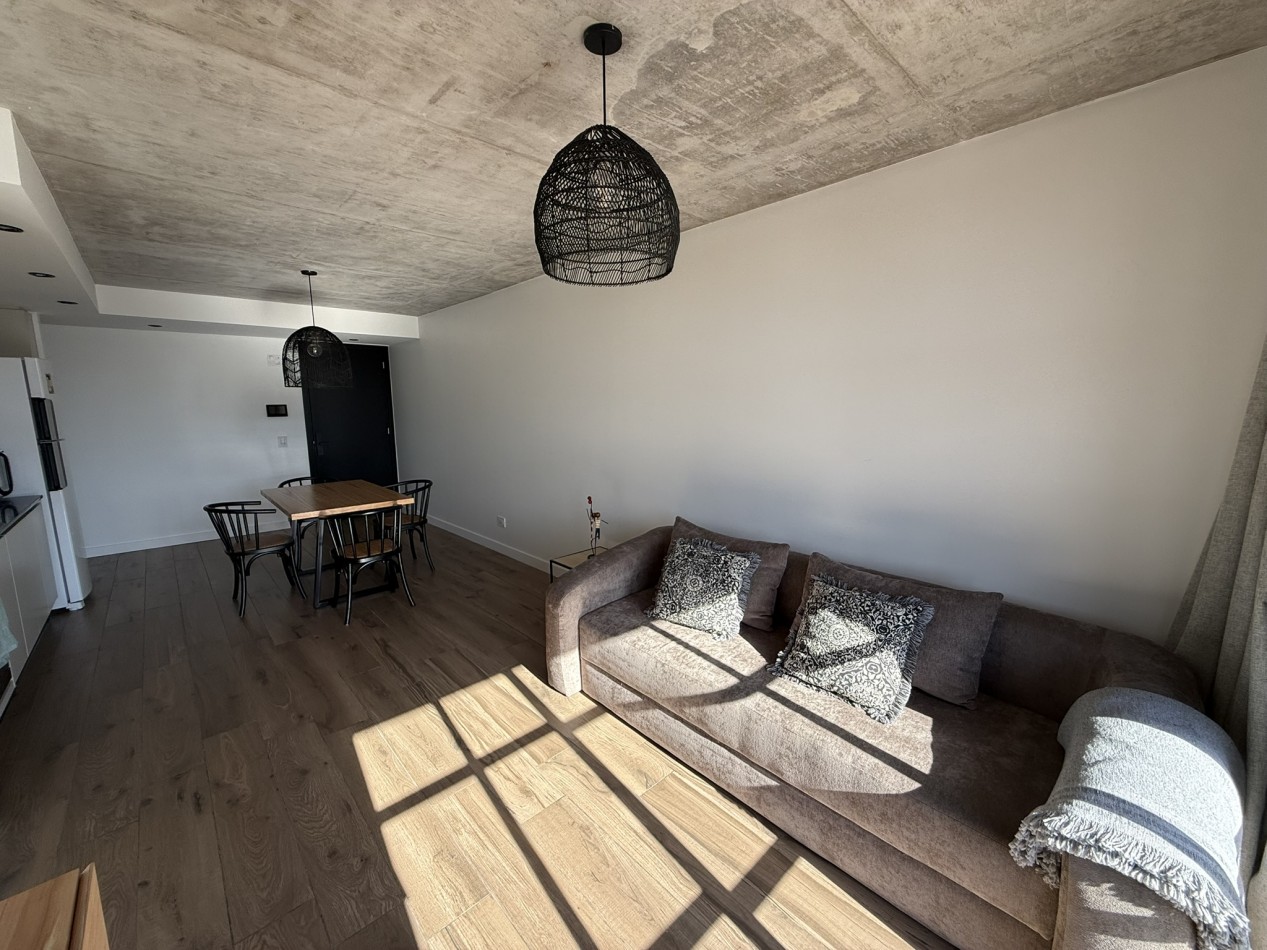 Alquiler dos ambientes de categoria Chauvin