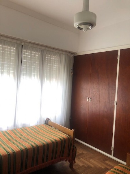 NUEVO VALOR !!!! VENTA MAR DEL PLATA, PH 4 AMBIENTES, ATRAS, DESARROLLADO EN DOS PLANTAS, PEQUENO PATIO, APTO CREDITO