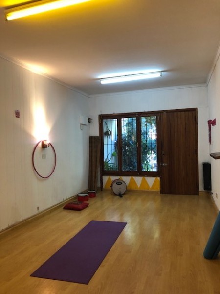 VENTA CHALET, 4 ambientes, parque y patio, sobre lote de 15 mts de frente !!!!! muy buena opcion !!!!