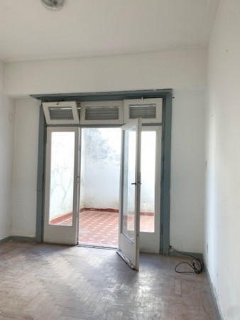 DEPARTAMENTO PISO CON PATIO, MAS BAULERA Y DOS LOCALES