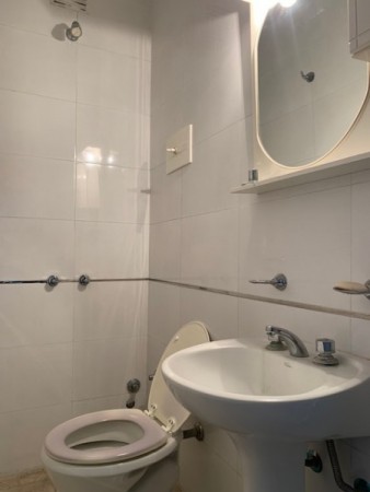DEPARTAMENTO PISO CON PATIO, MAS BAULERA Y DOS LOCALES