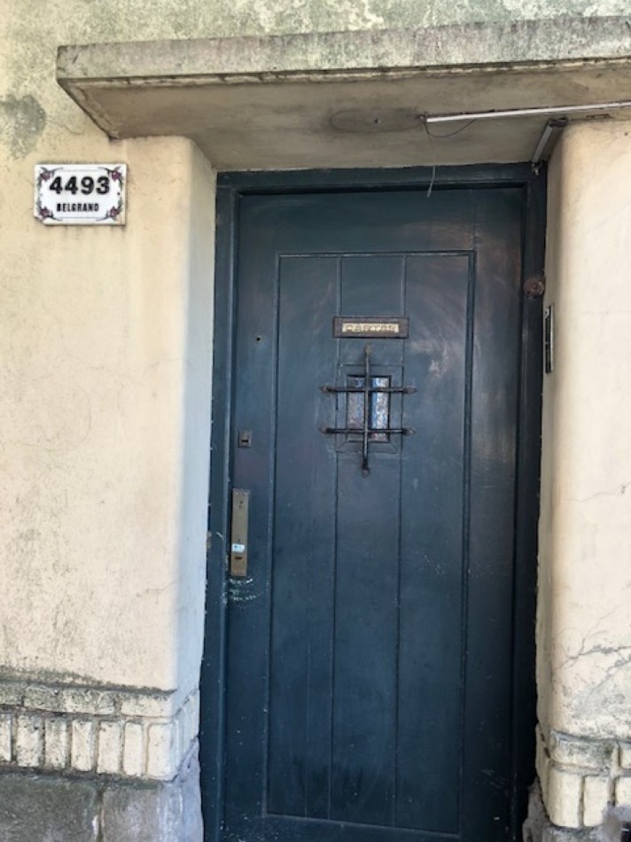 NUEVO VALOR, OPORTUNIDAD !!!! conjunto de PH y local , para demolicion O reciclado, apto nuevo proyecto multifiar o comercial, venta separada de local y ph, consulte todas las opciones