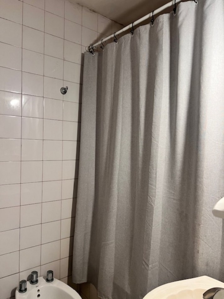 VENTA DEPARTAMENTO 3 AMBIENTES, AL FRENTE, BALCON Y COCHERA, PLAZA MITRE Y....RETASADO !!!!!!