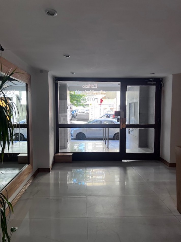 venta departamento 3 ambientes, zona aldrey, al frente con terracita,