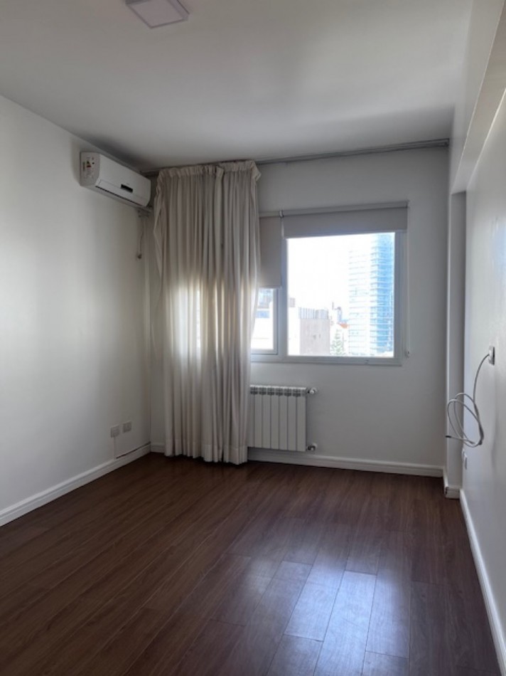 VENTA MAR DEL PLATA, HERMOSO SEMIPISO A METROS DEL MAR, PLAYA CHICA, 3 AMB. COCHERA DOBLE, OPTIMO !!!!