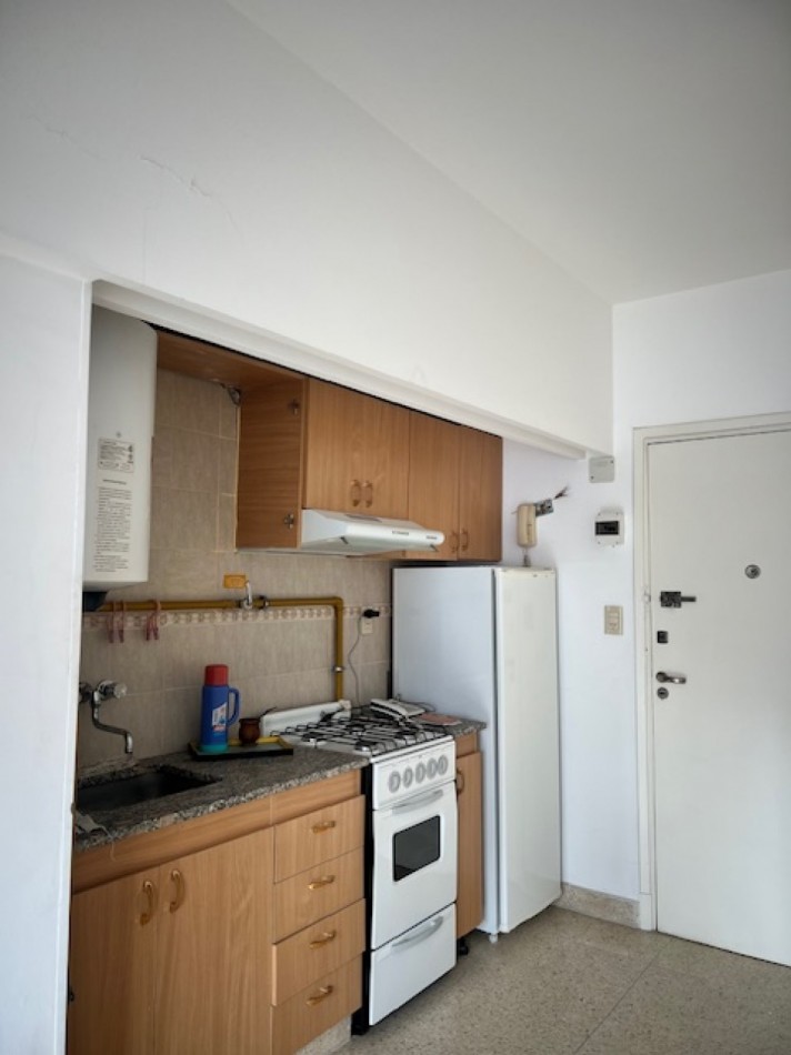 ALQUILER MDP, DPTO. 1 AMB, CON MUEBLES, MICROCENTRO, IMPECABLE