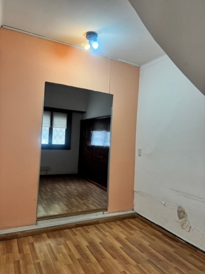 VENTA CHALET ESTILO MDP. ZONA PLAZA MITRE, IDEAL INVERSION O PROFESIONAL Y COMERCIAL