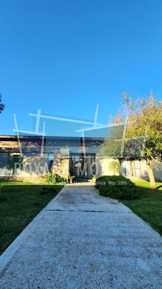 VENTA IMPACTANTE CHALET EN RUMENCO, LOS CEIBOS NORTE, EMPLAZADO EN LOTE DE PRIVILEGIO