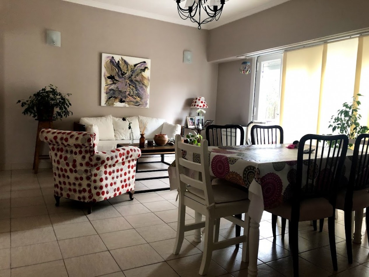 DISPONIBLE DICIEMBRE, ALQUILER por temporada corta o de verano en Mar del Plata !!! DEPARTAMENTO 2 amb. 2/3 PLAZAS. MUY AMPLIO, LUMINOSO Y TRANQUILO. ZONA CHAUVIN, 1o PISO POR ESCALERA, HERMOSO !!!!
