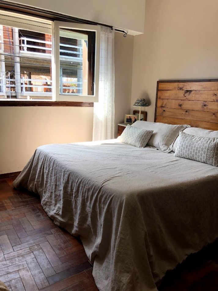 DISPONIBLE DICIEMBRE, ALQUILER por temporada corta o de verano en Mar del Plata !!! DEPARTAMENTO 2 amb. 2/3 PLAZAS. MUY AMPLIO, LUMINOSO Y TRANQUILO. ZONA CHAUVIN, 1o PISO POR ESCALERA, HERMOSO !!!!