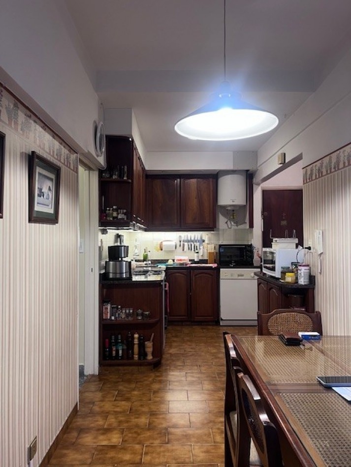 VENTA HERMOSO DEPARTAMENTO EN SEMIPISO, 3 AMB. CON DEPENDENIAS, TERRAZA PROPIA Y COCHERA, LOMAS DE STELLA MARIS