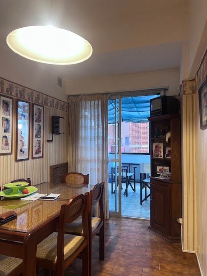 VENTA HERMOSO DEPARTAMENTO EN SEMIPISO, 3 AMB. CON DEPENDENIAS, TERRAZA PROPIA Y COCHERA, LOMAS DE STELLA MARIS