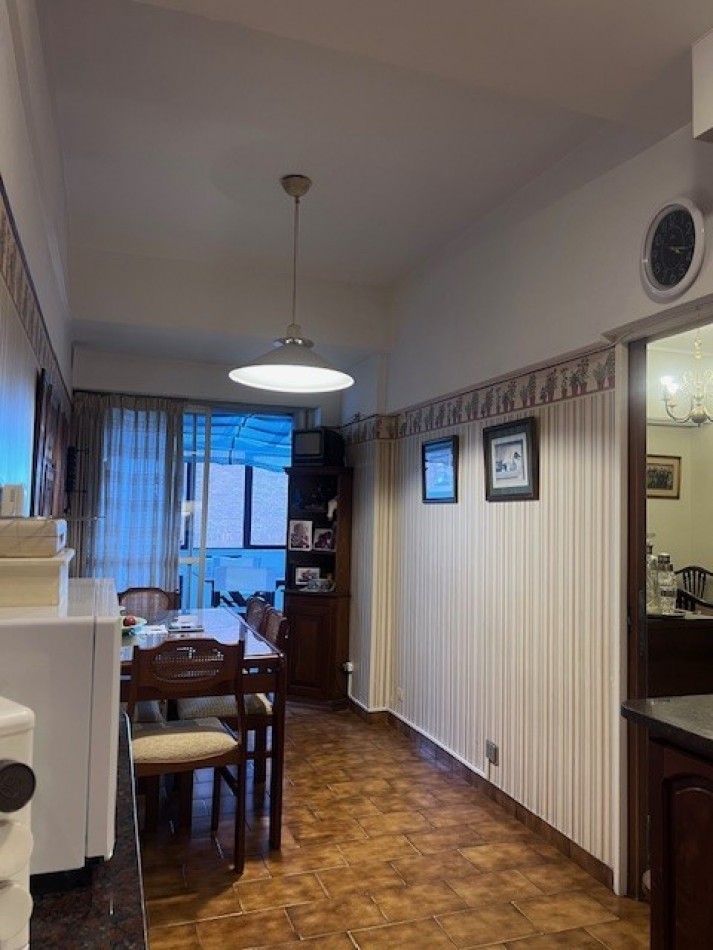 VENTA HERMOSO DEPARTAMENTO EN SEMIPISO, 3 AMB. CON DEPENDENIAS, TERRAZA PROPIA Y COCHERA, LOMAS DE STELLA MARIS