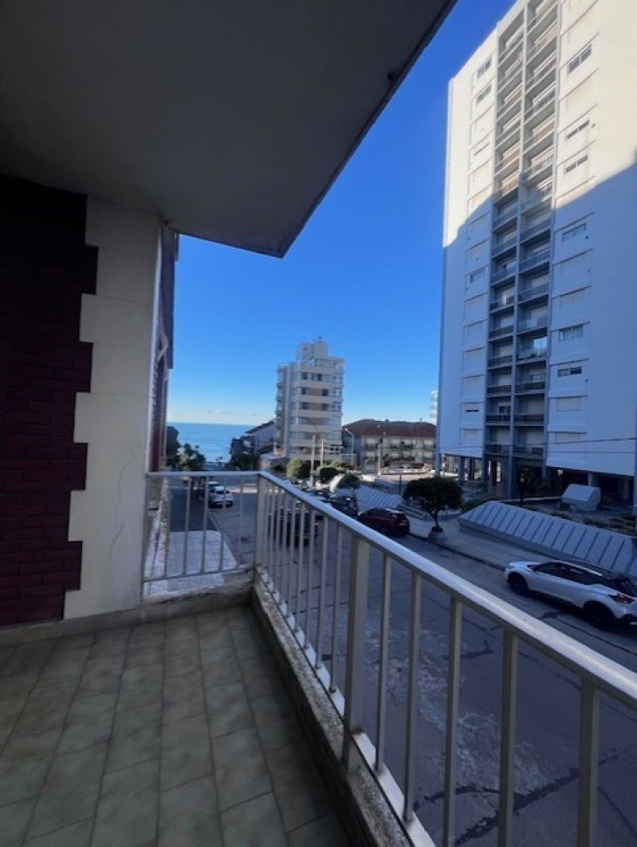 VENTA HERMOSO DEPARTAMENTO EN SEMIPISO, 3 AMB. CON DEPENDENIAS, TERRAZA PROPIA Y COCHERA, LOMAS DE STELLA MARIS
