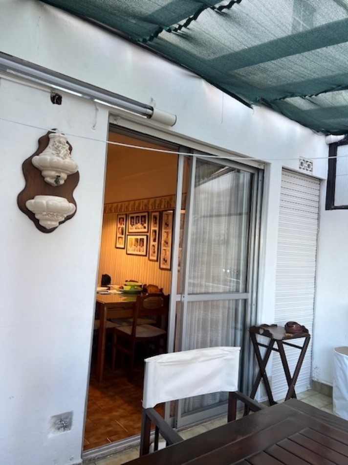 VENTA HERMOSO DEPARTAMENTO EN SEMIPISO, 3 AMB. CON DEPENDENIAS, TERRAZA PROPIA Y COCHERA, LOMAS DE STELLA MARIS