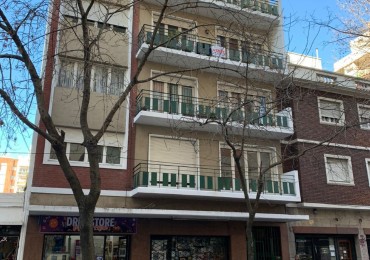 DEPARTAMENTO PISO CON PATIO, MAS BAULERA Y DOS LOCALES  