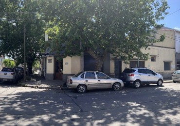 NUEVO VALOR, OPORTUNIDAD !!!! conjunto de PH y local , para demolicion O reciclado, apto nuevo  proyecto multifiar o comercial, venta separada de local y ph, consulte todas las opciones 