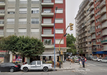 ALQUILER 24 meses  DPTO., 2 AMB. FRENTE A PLALZA COLON